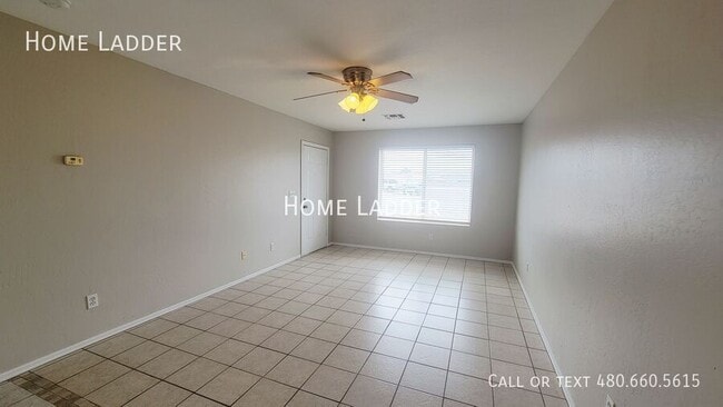 Building Photo - 10236 W Leander Dr