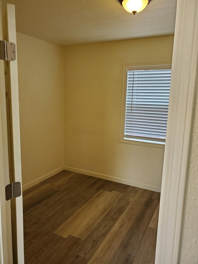 Foto del edificio - 2135 Orchard Ave