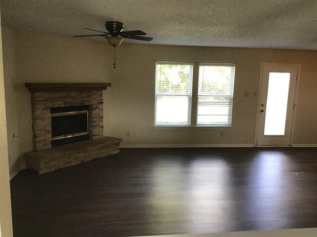 Building Photo - 650 Wheat Field Lane