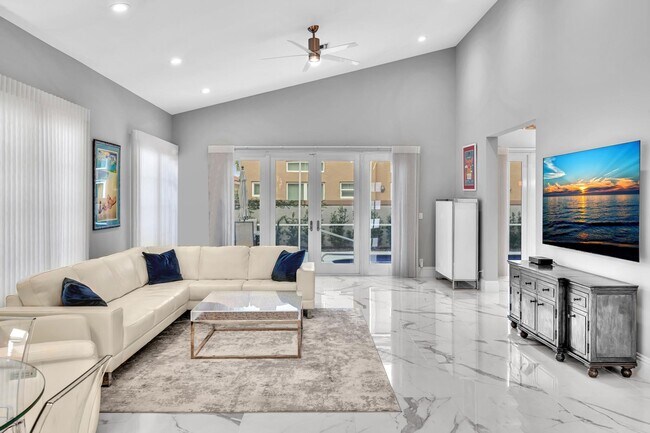 Foto del edificio - 20677 NW 26th Ct