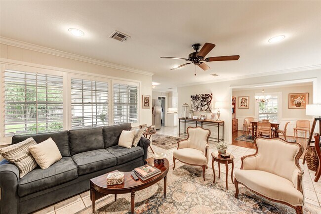 Foto del edificio - 2602 Briarbrook Dr