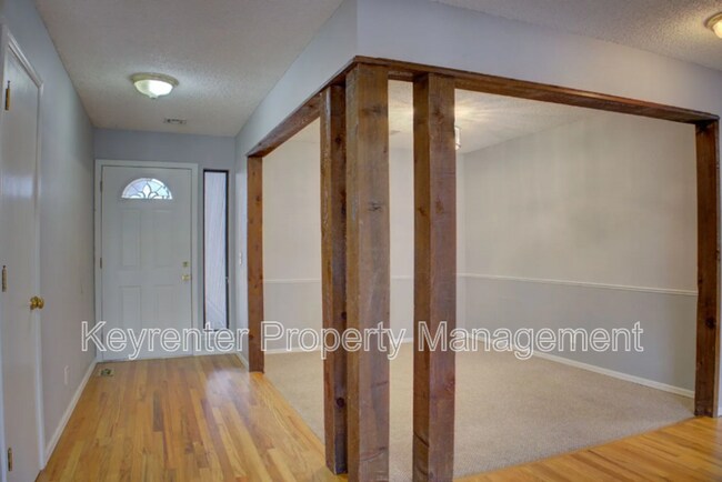 Foto del edificio - 2321 W Louisville St