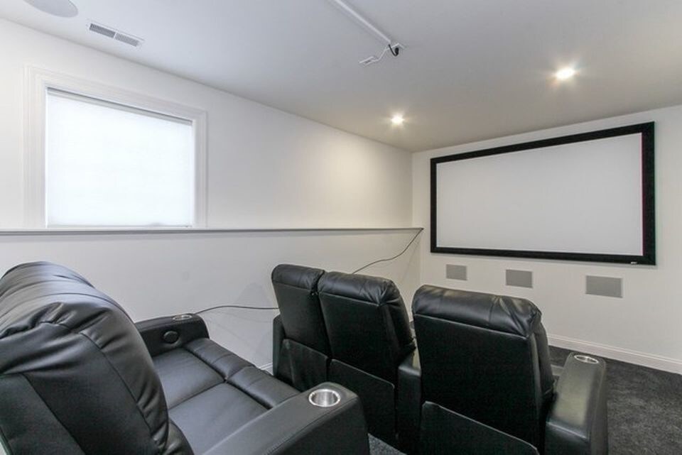 1108 Megan Ct, Elgin, IL 60120 Townhome Rentals in Elgin IL