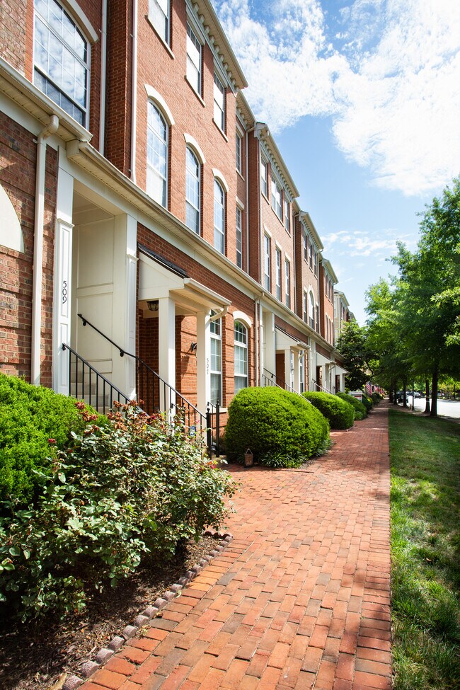 Foto del edificio - 509 Cameron Station Blvd