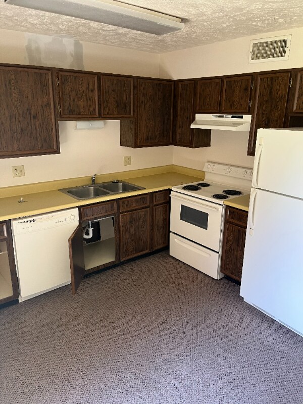 1004 18th St Unit 208, Belleville, KS 66935 Room for Rent in