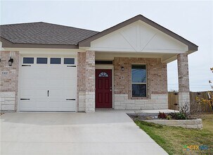 Building Photo - 5302 Rose Gdn Lp