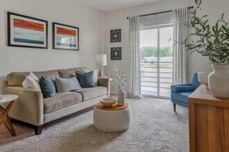 Building Photo - Waterchase Apartment Homes