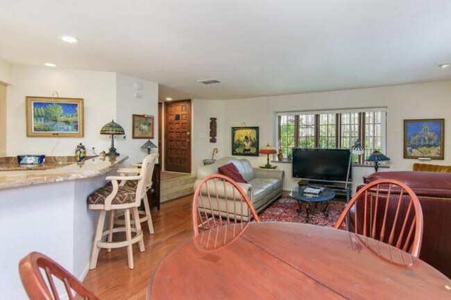 Foto del edificio - 2 bedroom in La Jolla CA 92037