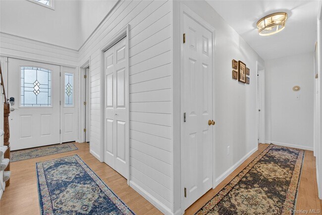 Foto del edificio - 22 Blossom Hill Dr