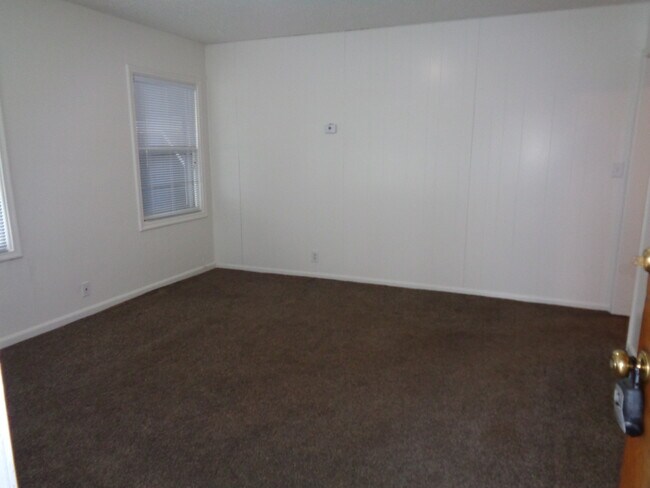 Building Photo - 308 S 900 W