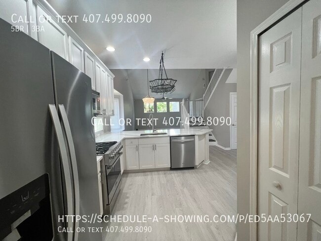 Building Photo - 1005 Lascala Drive - $3950 - 5 Bed 2.5 Bat...