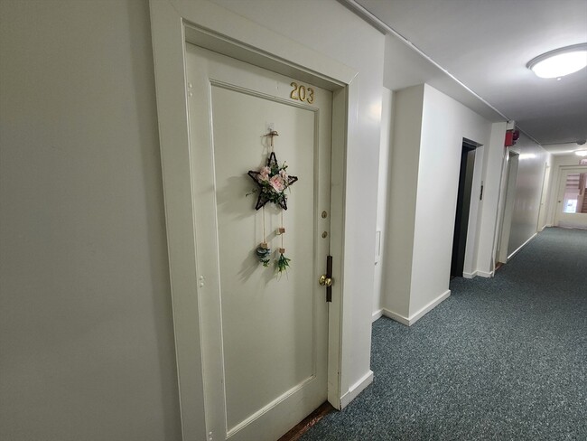 Foto del edificio - 125 Pleasant St