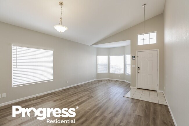 Building Photo - 275 W Amoroso Dr