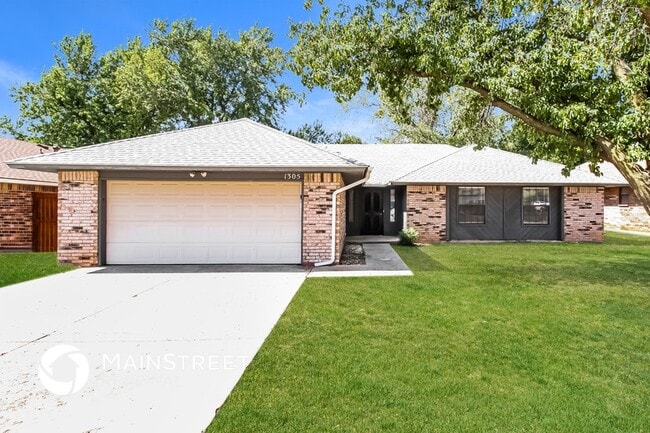 Building Photo - 1305 Aquarius Rd