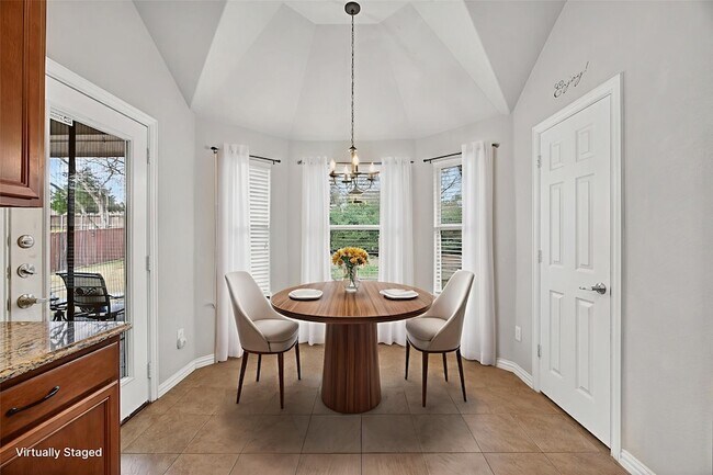 Foto del edificio - 8216 Shasta Dr