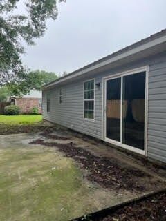 Building Photo - 101 Oakwood Dr