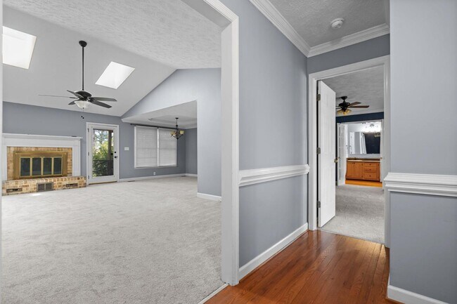 Building Photo - 1608 Piney Creek Pl