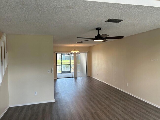 Foto del edificio - 12682 Castle Hill Dr