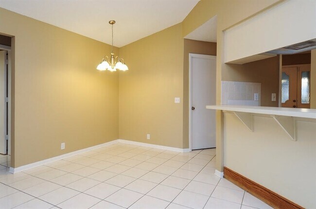 Building Photo - 5023 Orange Grove Way