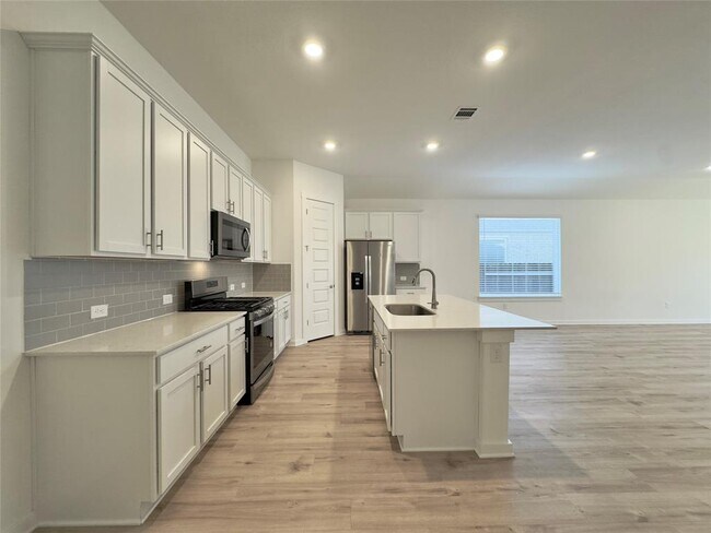 Foto del edificio - 2109 Gabriels Horn Rd