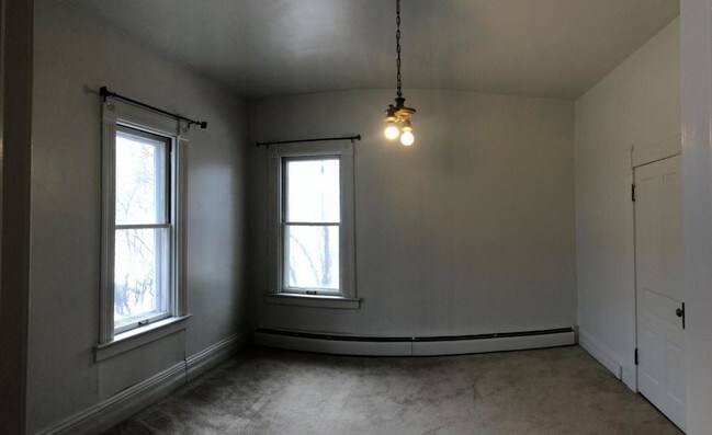 Building Photo - 1220 8th Ave Apt 2