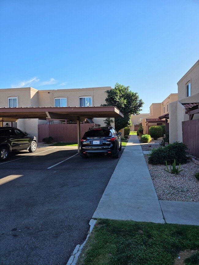 2 parking spaces - 1005 E Northern Ave Townhome