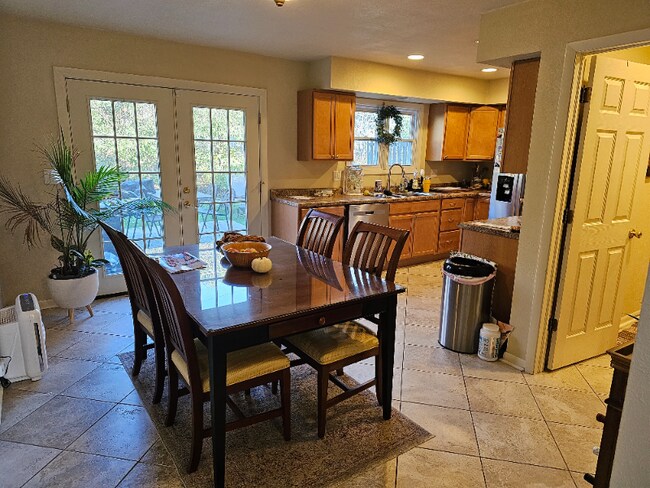 Building Photo - 1655 Kettle Cove Ct