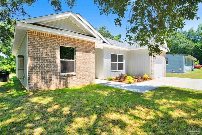 Building Photo - 4 Tennessee Dr