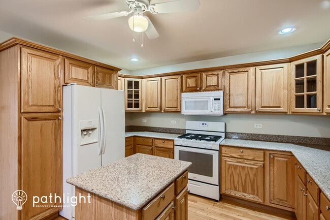 Building Photo - 21146 Plank Trail Court, Frankfort, IL, 60423