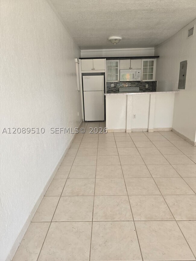 Foto del edificio - 6125 SW 63rd St