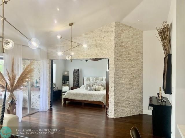 Building Photo - 2861 N Oakland Forest Dr