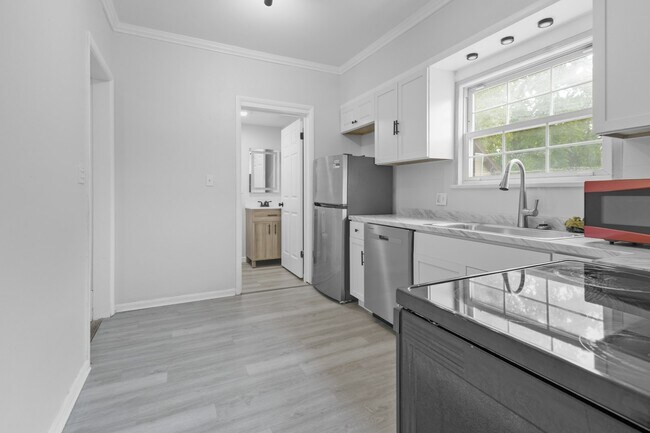 Foto del edificio - 3821 Hoiles Ave