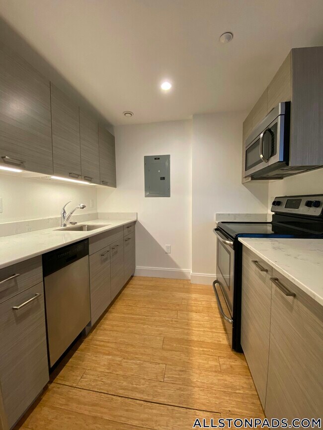 Building Photo - 40 Malvern St