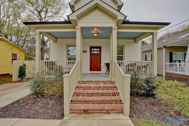Building Photo - 1120 Stevens Ave NE