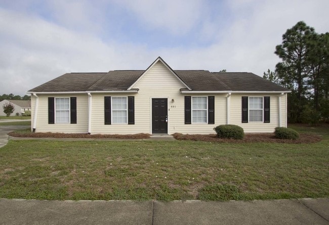 Building Photo - Charming 4-Bed/2-Bath home in NE Columbia!