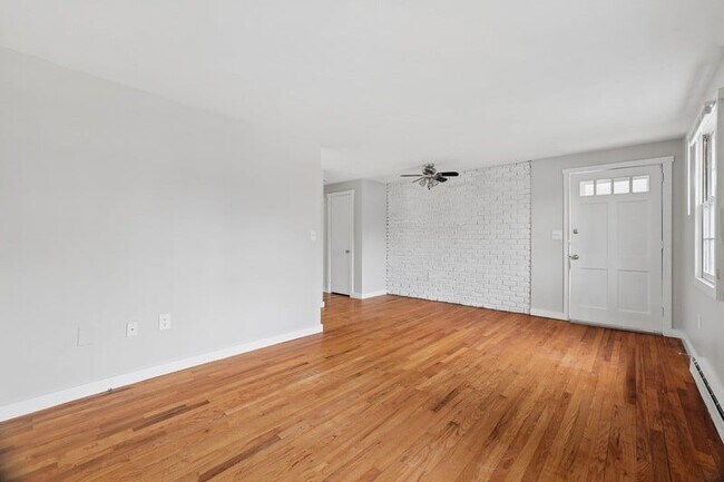 Foto del edificio - Pinney Brook