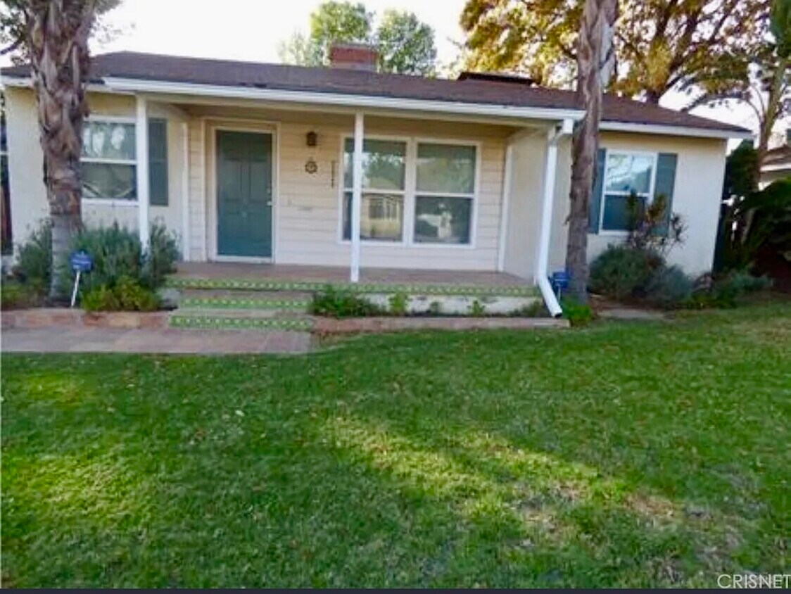 Primary Photo - 7723 Wish Ave