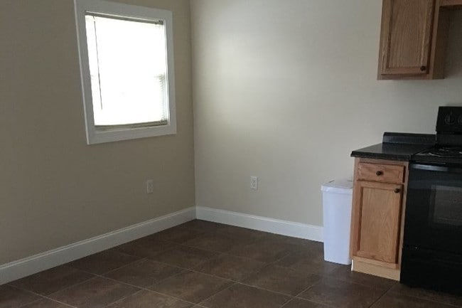 Living area/kitchen - 1650 Blue Horizon Dr