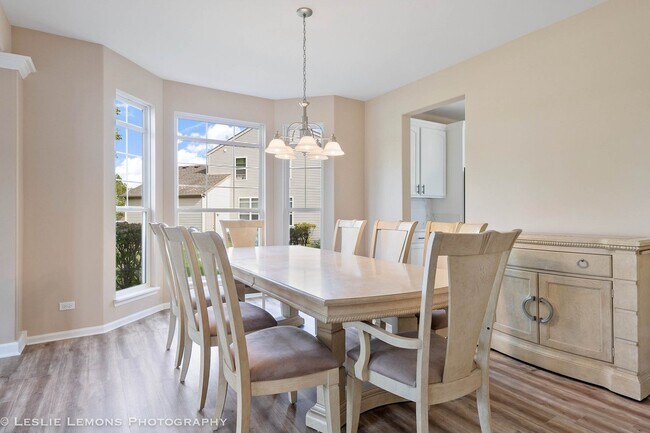 Foto del edificio - 10592 Capitol Ln