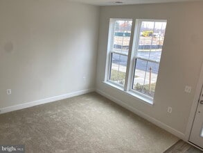 Building Photo - 600 Watermans Dr