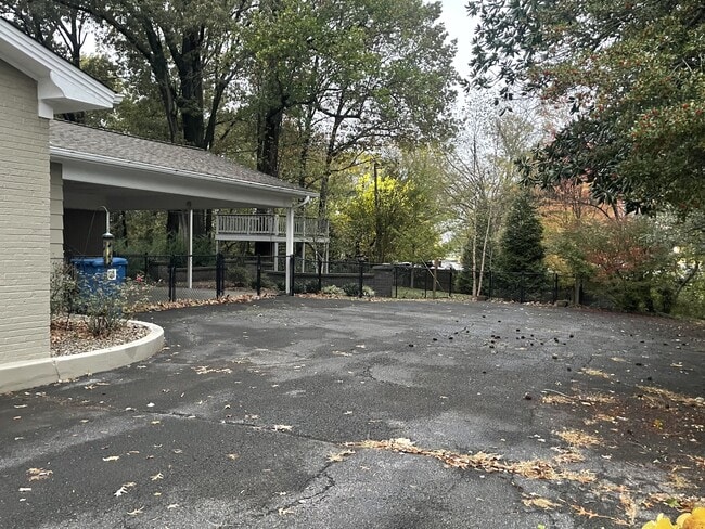Building Photo - 1310 Wells Blvd