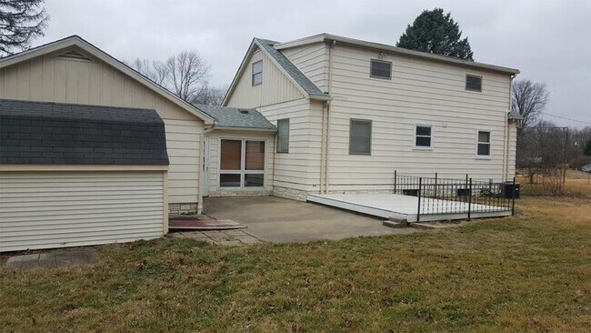 Building Photo - 1782 State Rd 46
