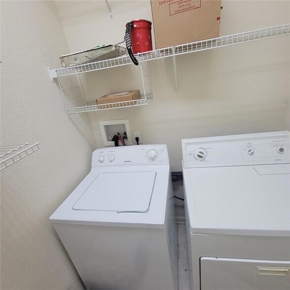 Foto del edificio - 3351 Whitestone Cir