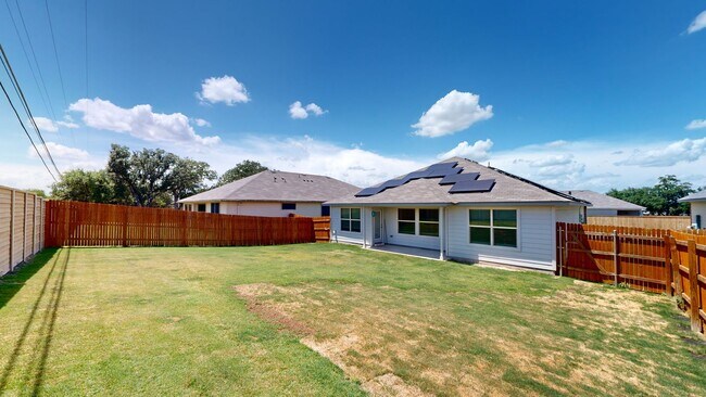 Building Photo - GORGEOUS HOUSE WITH SOLAR PANELS, COMMUNIT...