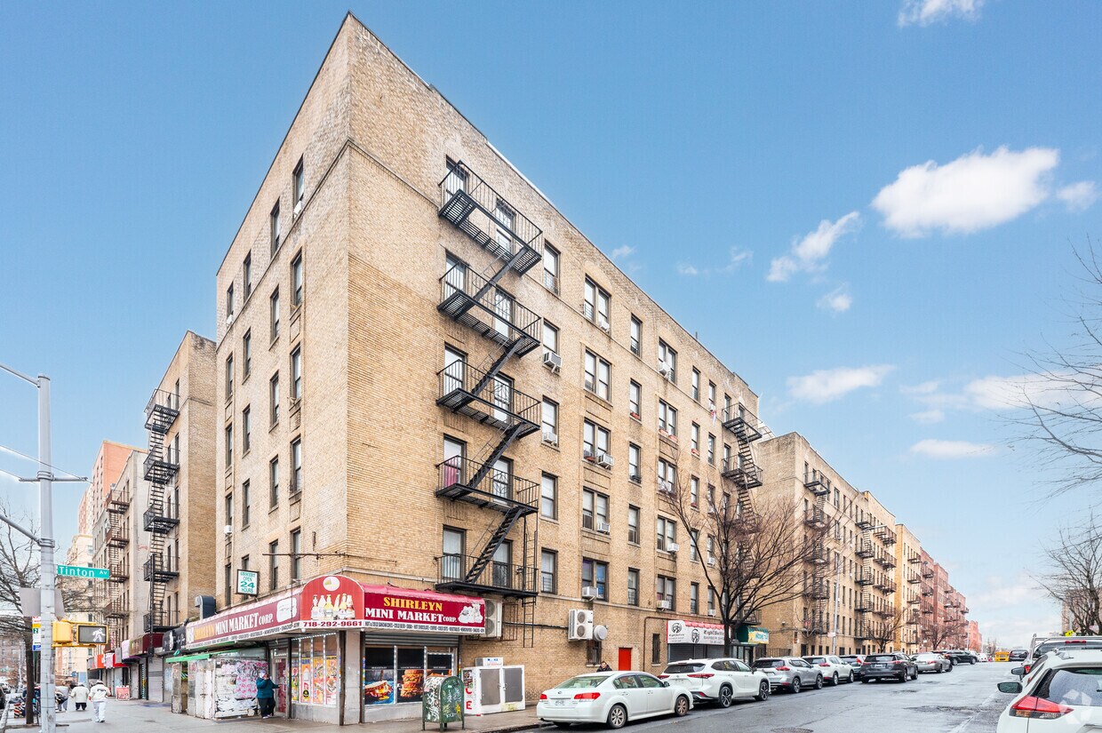 Fotografía del edificio - 526-30-32 Tinton Ave