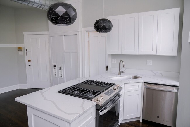 Foto del edificio - 3559 N Ashland Ave