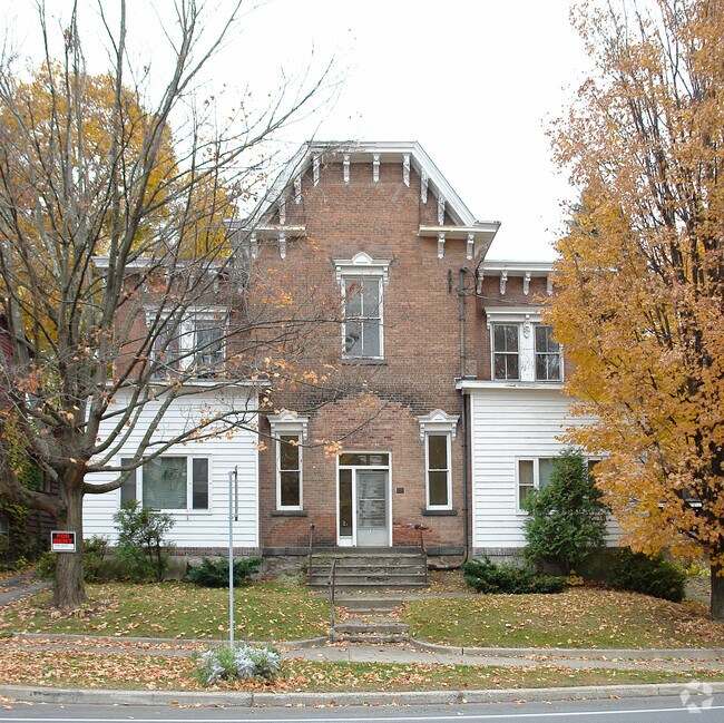 13 Chatham St, Kinderhook, NY 12106 Apartments Kinderhook, NY