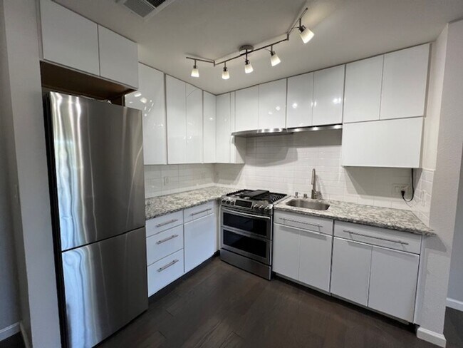 Building Photo - 1BD/1BA Sunnyvale Condo close to Downtown ...