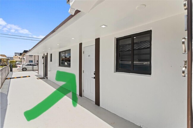 Foto del edificio - 3125 NW 21st Ct