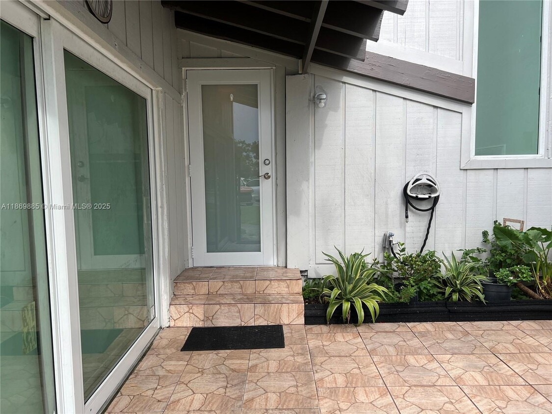 Foto principal - 7133 SW 109th Ct